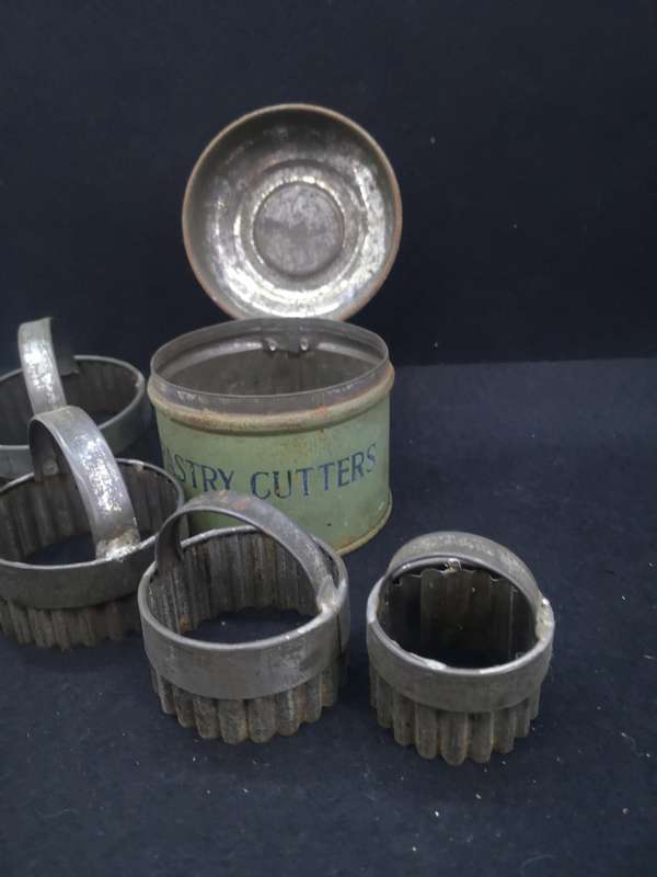 Tala pastry cutter tin with cookie cutters!