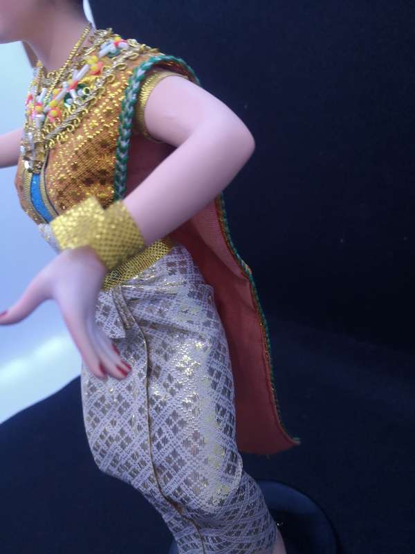 Asian Art Factory LTD. Piya doll Thailand vinyl or rubber dancing lady
