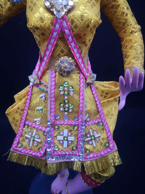 Asian Art Factory LTD. Piya doll Thailand vinyl or rubber dancing lady