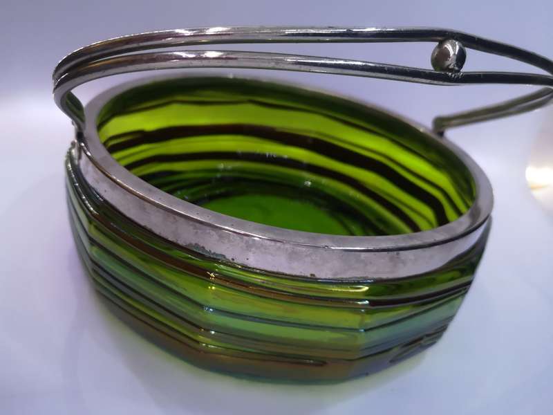 Art Nouveau Loetz Pallme Konig Iridescent Amethyst Threaded Art Glass