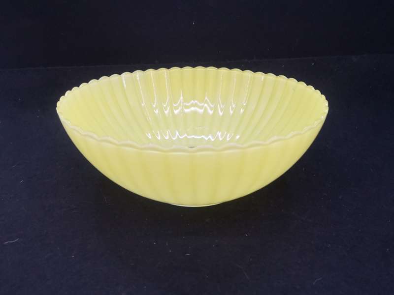 Vintage Huilor Dulcine bowl French - painted