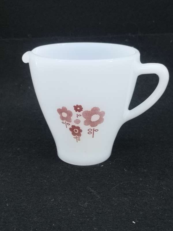 Industrial Argentina Rigopal milk glass milk jug