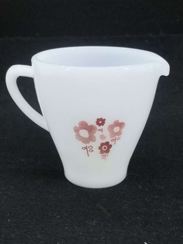 Industrial Argentina Rigopal milk glass milk jug