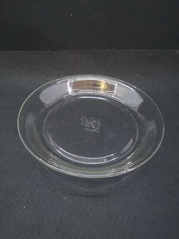 Anchor Hocking Fire King pie dish clear