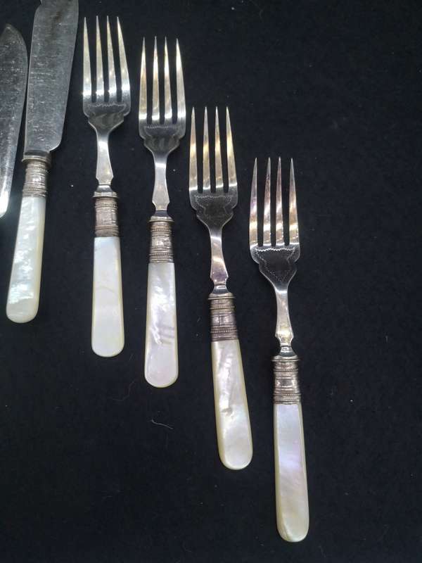 Mother of pearl fish knifes and forks set