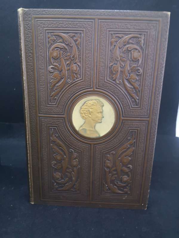 Gorgeous Encyclopedia of health book set - 4