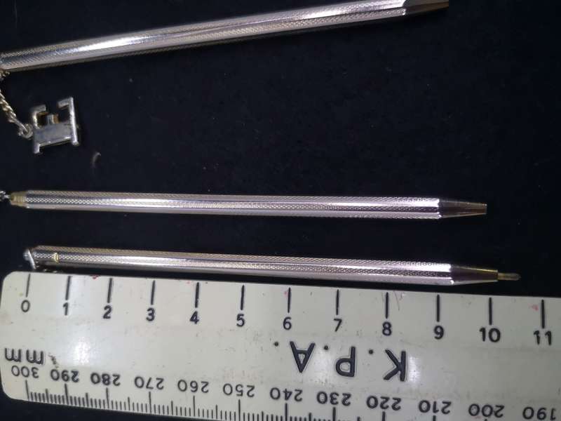 Vintage `E` score pens - needs refills