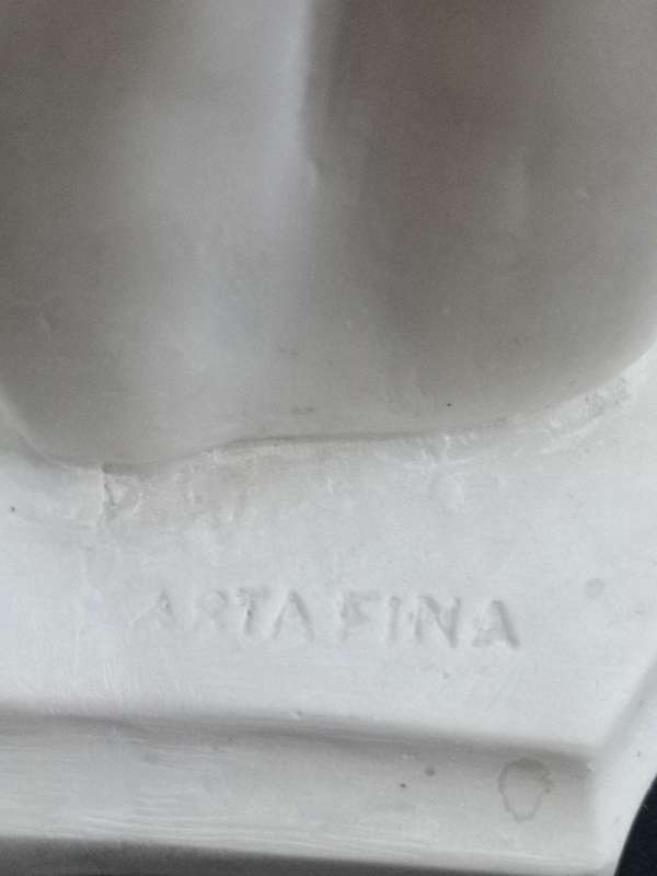 Vintage Arta Fina figurine