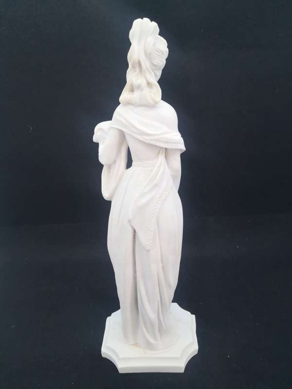 Vintage Arta Fina figurine