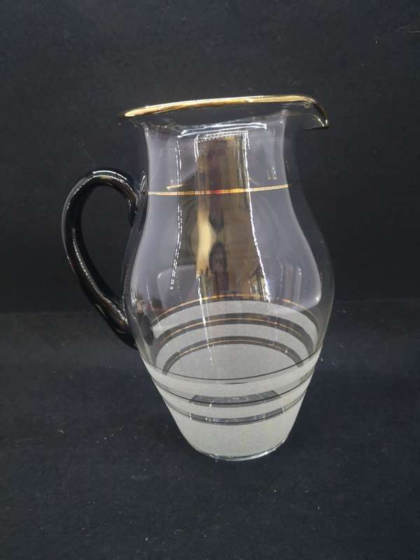 Glass water jug - Vintage