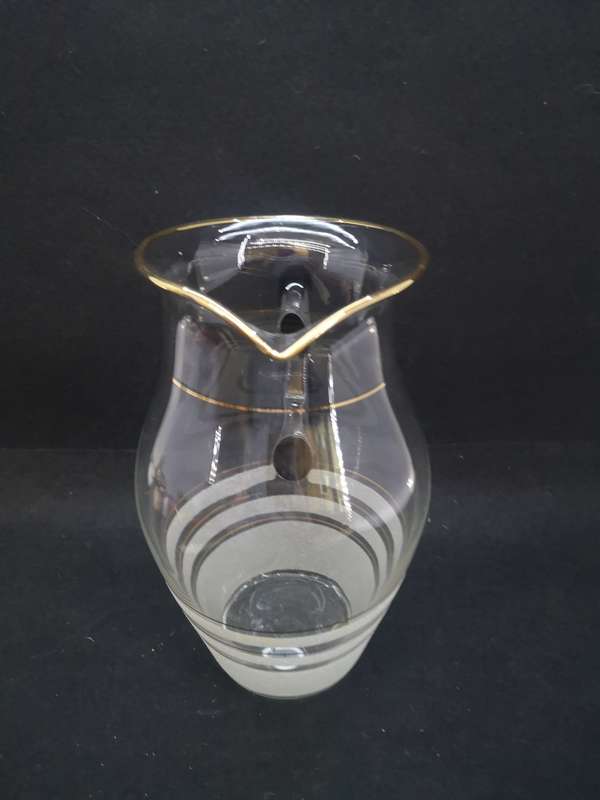 Glass water jug - Vintage