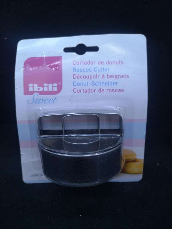 Donut cutter