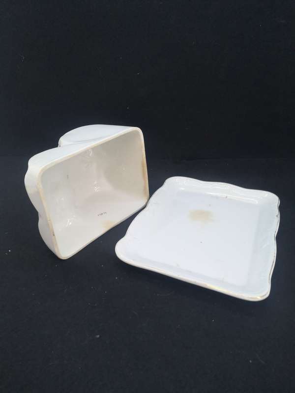 Vintage ceramic cheese/butter dish - handle repaired