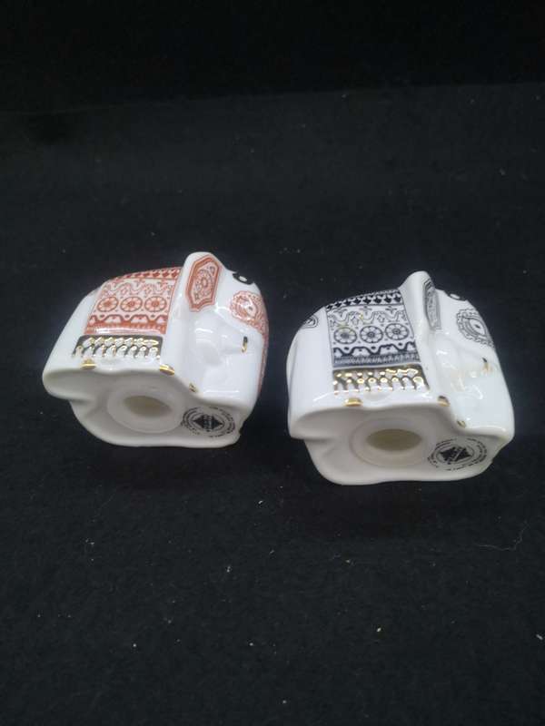 Mlesna Sri Lanka Elephant salt and pepper shakers
