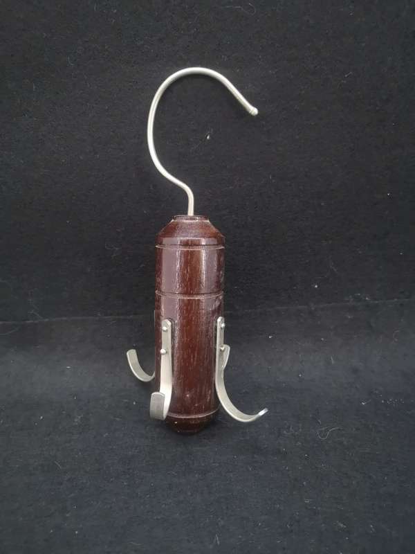 Belt hanger