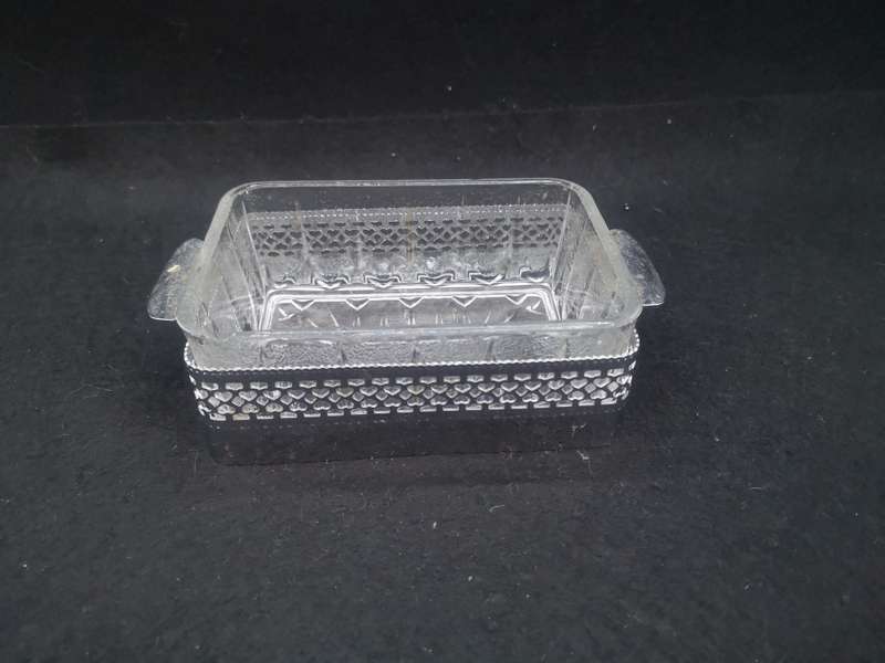 Cased glass bowl