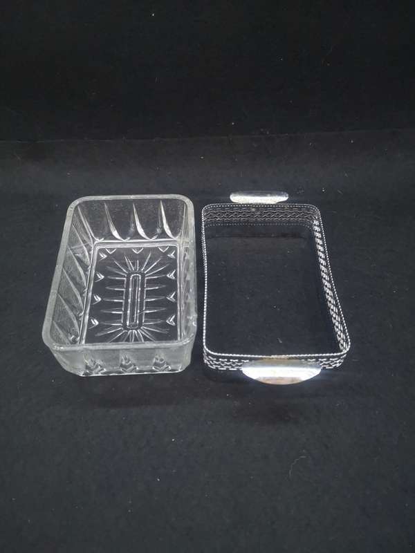 Cased glass bowl