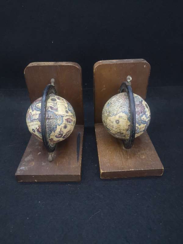 World globe bookends