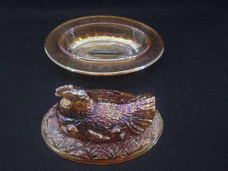 Vintage carnival glass hen on nest