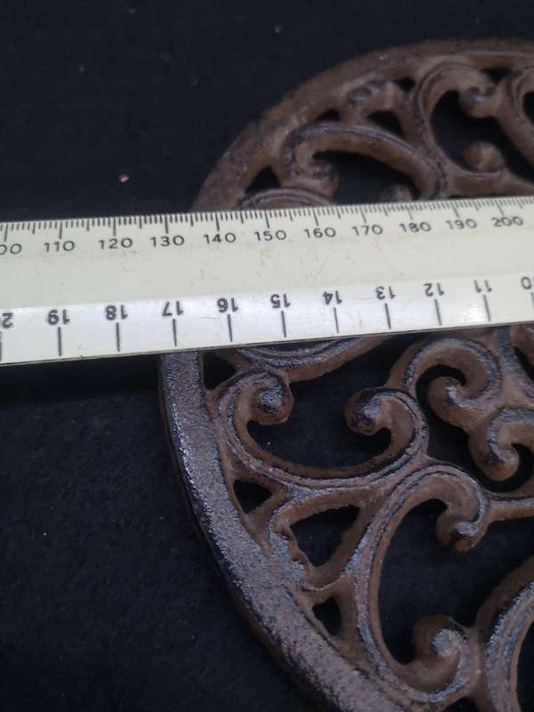 Cast iron pot stand