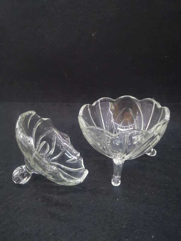 Vintage Art Deco look glass trinket