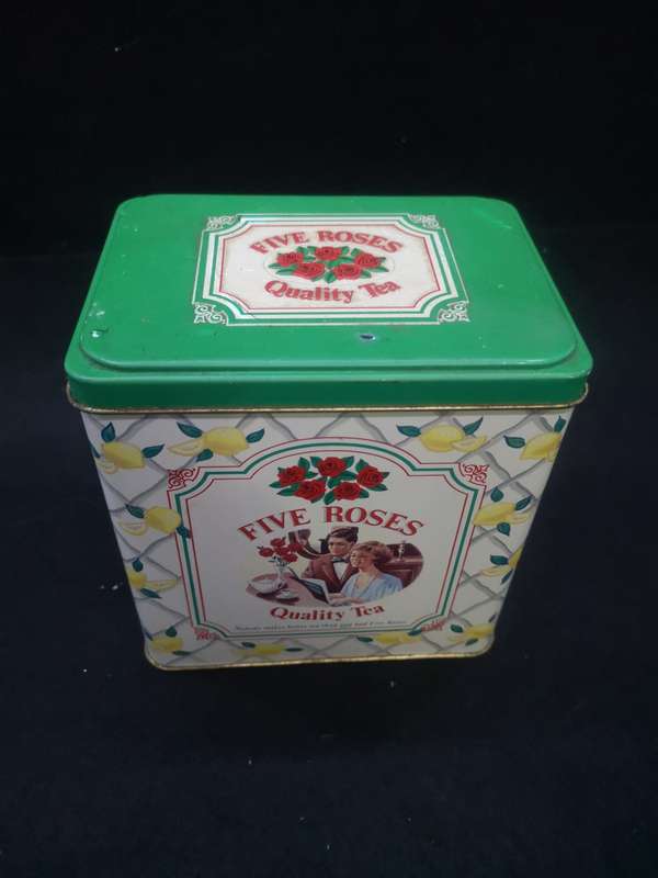 Vintage Five Roses tea tin - Afrikaans one side