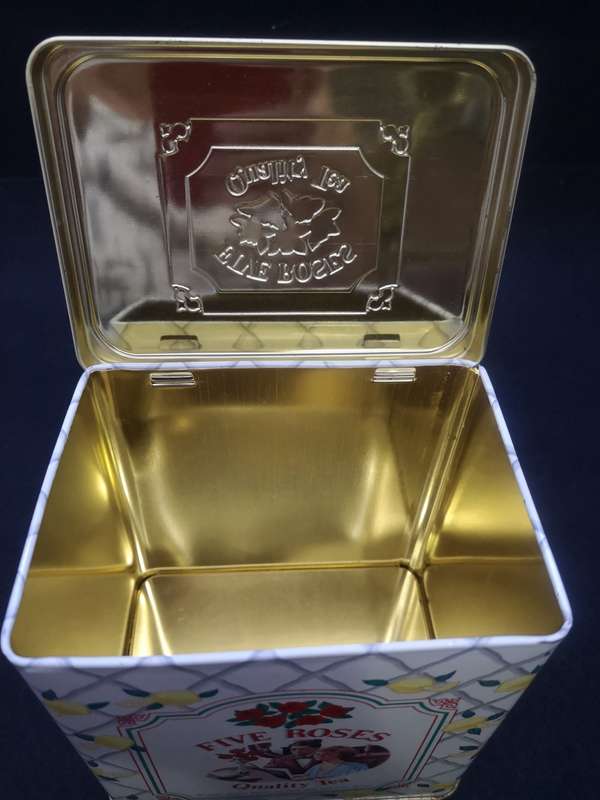Vintage Five Roses tea tin - Afrikaans one side