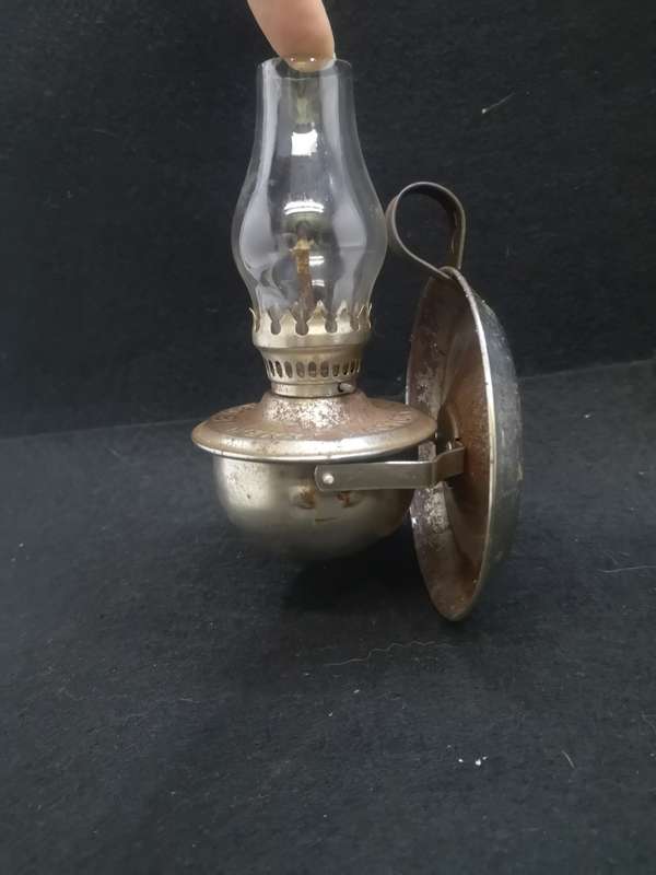 Vintage mini oil hurricane swivel walking lamp