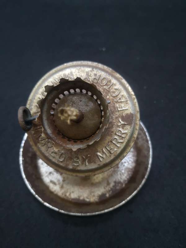 Vintage mini oil hurricane swivel walking lamp