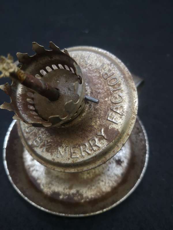 Vintage mini oil hurricane swivel walking lamp