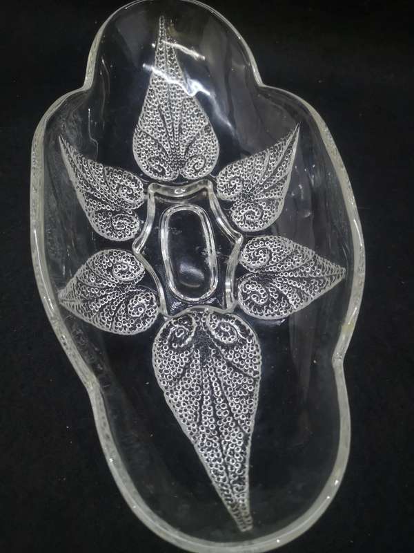 Stunning glass dish