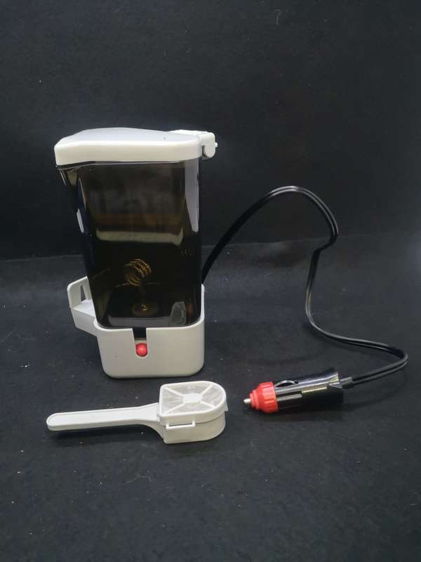 Travel kettle for your car