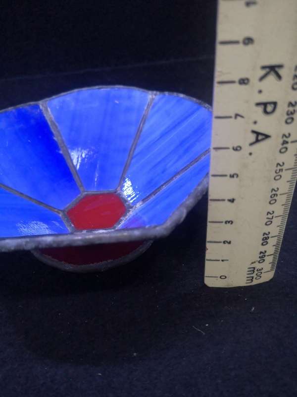 Lead glass bowl