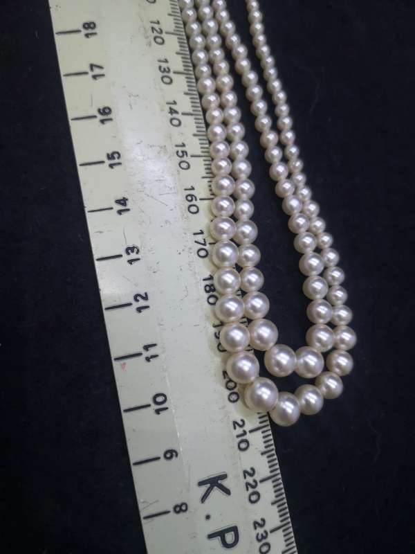 Faux pearl strings