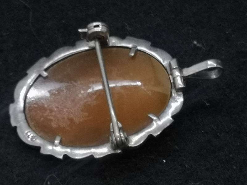High craftmanship Cameo brooch/pendant set in silver