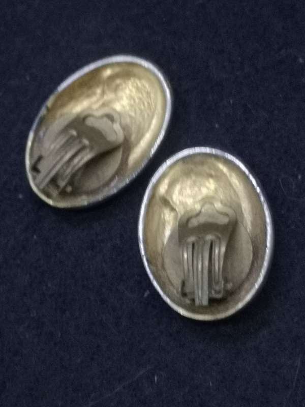 Vintage cream clip on earrings
