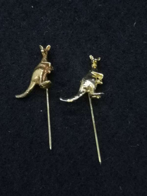 Kangaroo pins
