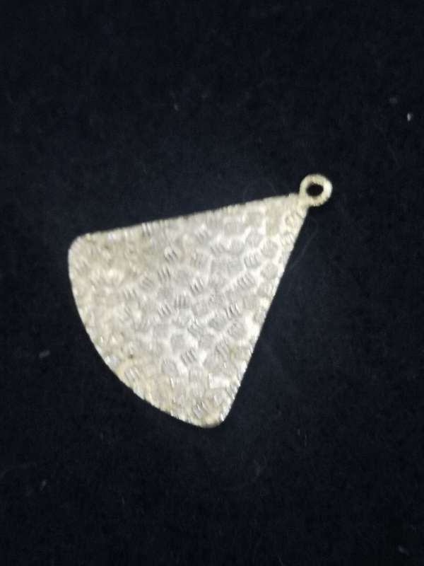 Enameled pendant