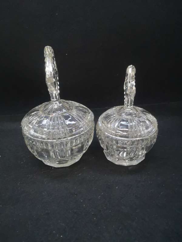 Art deco glass trinkets