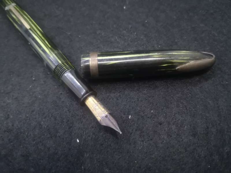 Shaeffer Lifetime fountain pen