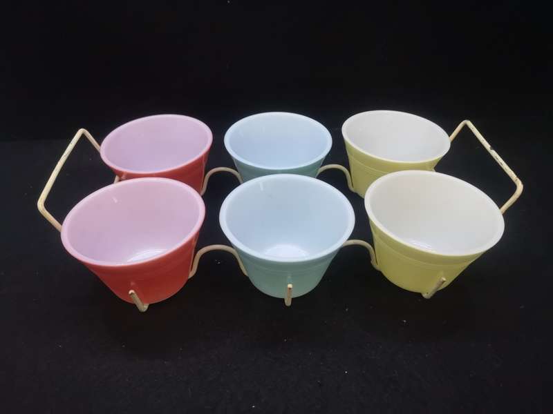 JAJ Pyrex pastel custard cups/ramekins in stand