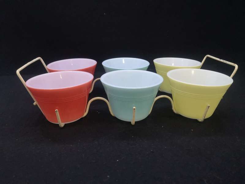 JAJ Pyrex pastel custard cups/ramekins in stand