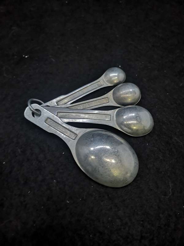 Vintage measurement spoons