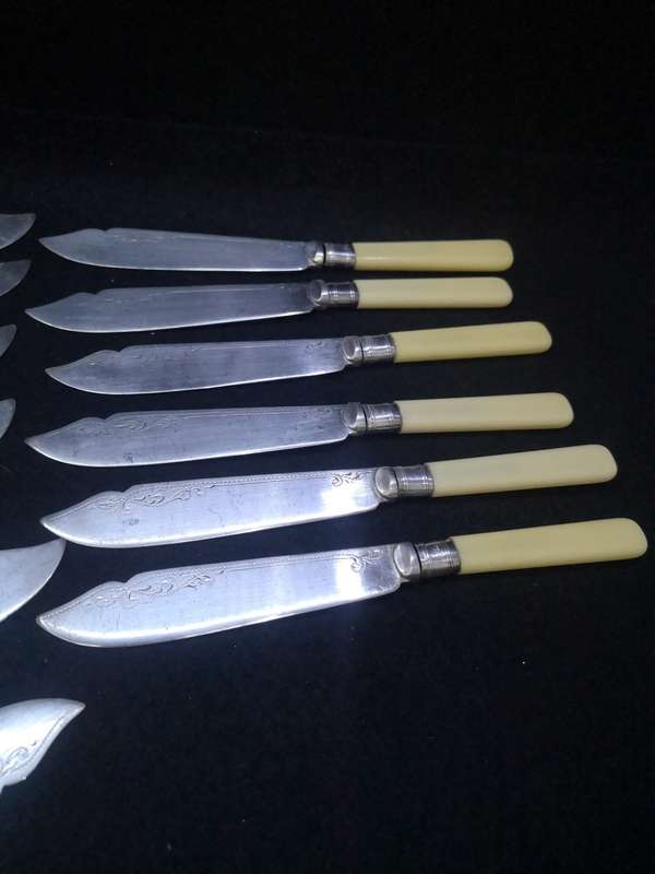 Vintage fish knifes
