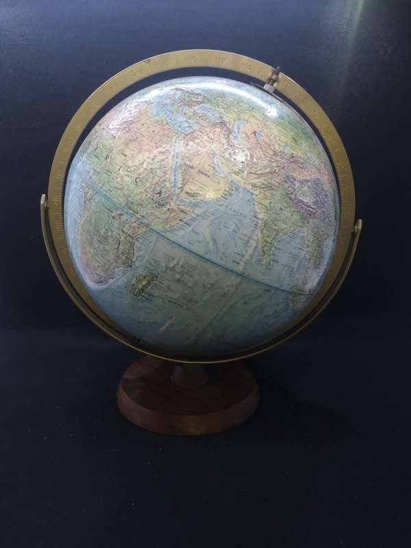 Vintage Readers Digest World globe