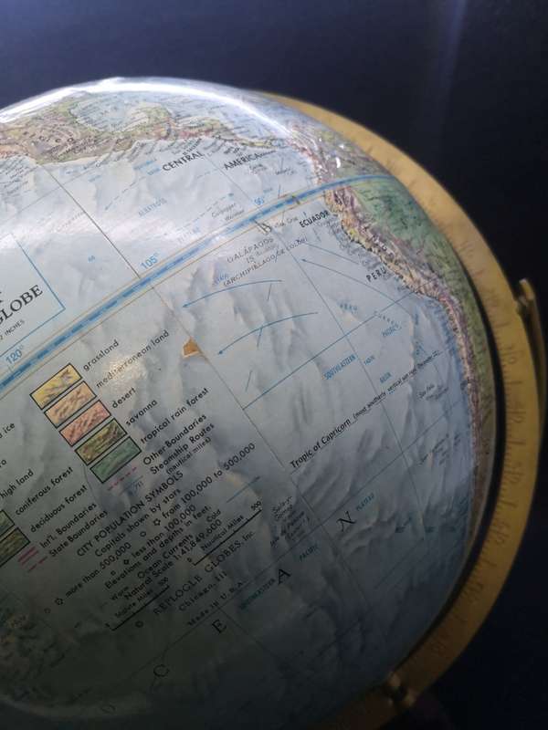 Vintage Readers Digest World globe