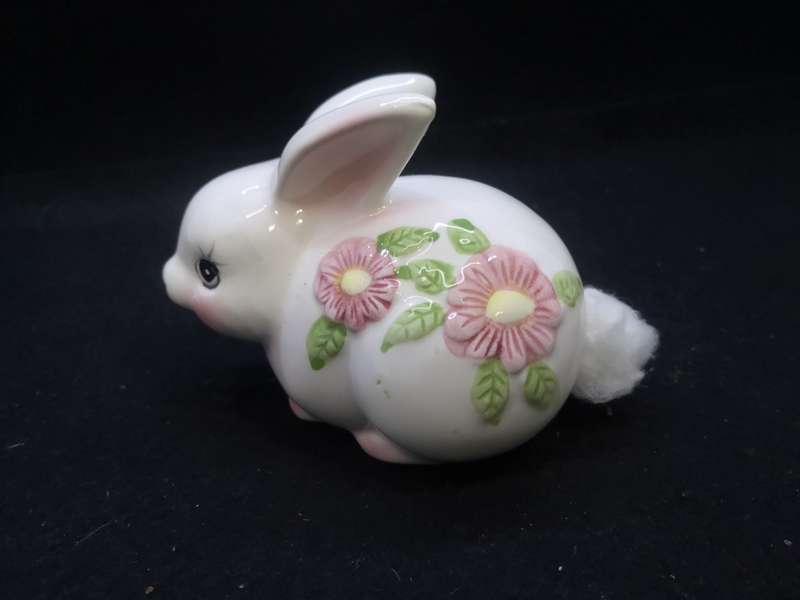 Vintage ceramic bunny cotton wool dispenser