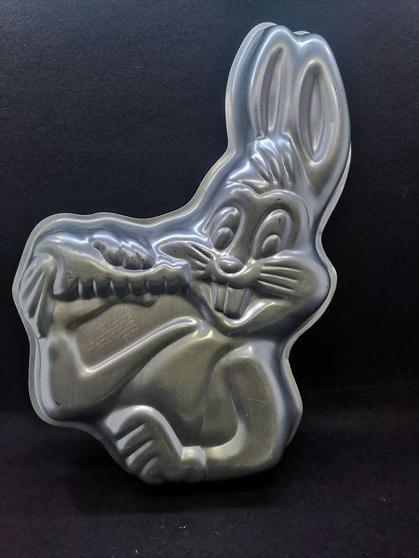 Vintage Wilton 1978  Bugs Bunny cake pan