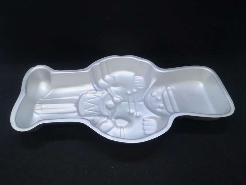 Vintage Wilton 1979 Toy Soldier cake pan