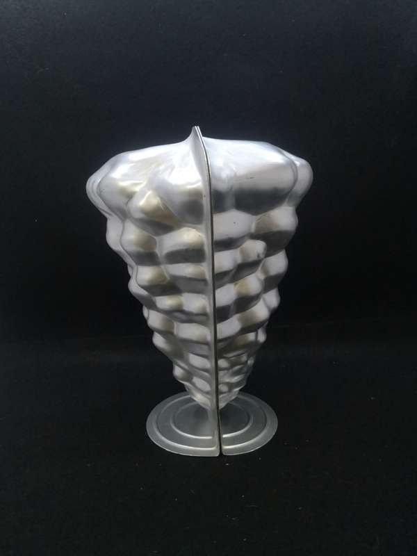 Vintage Wilton 3D 1973 Woodridge Christmas tree cake pan